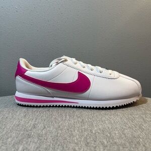 Nike Cortez GS White Laser Fuchsia Size 7Y/Women 8.5 DM0950-104
